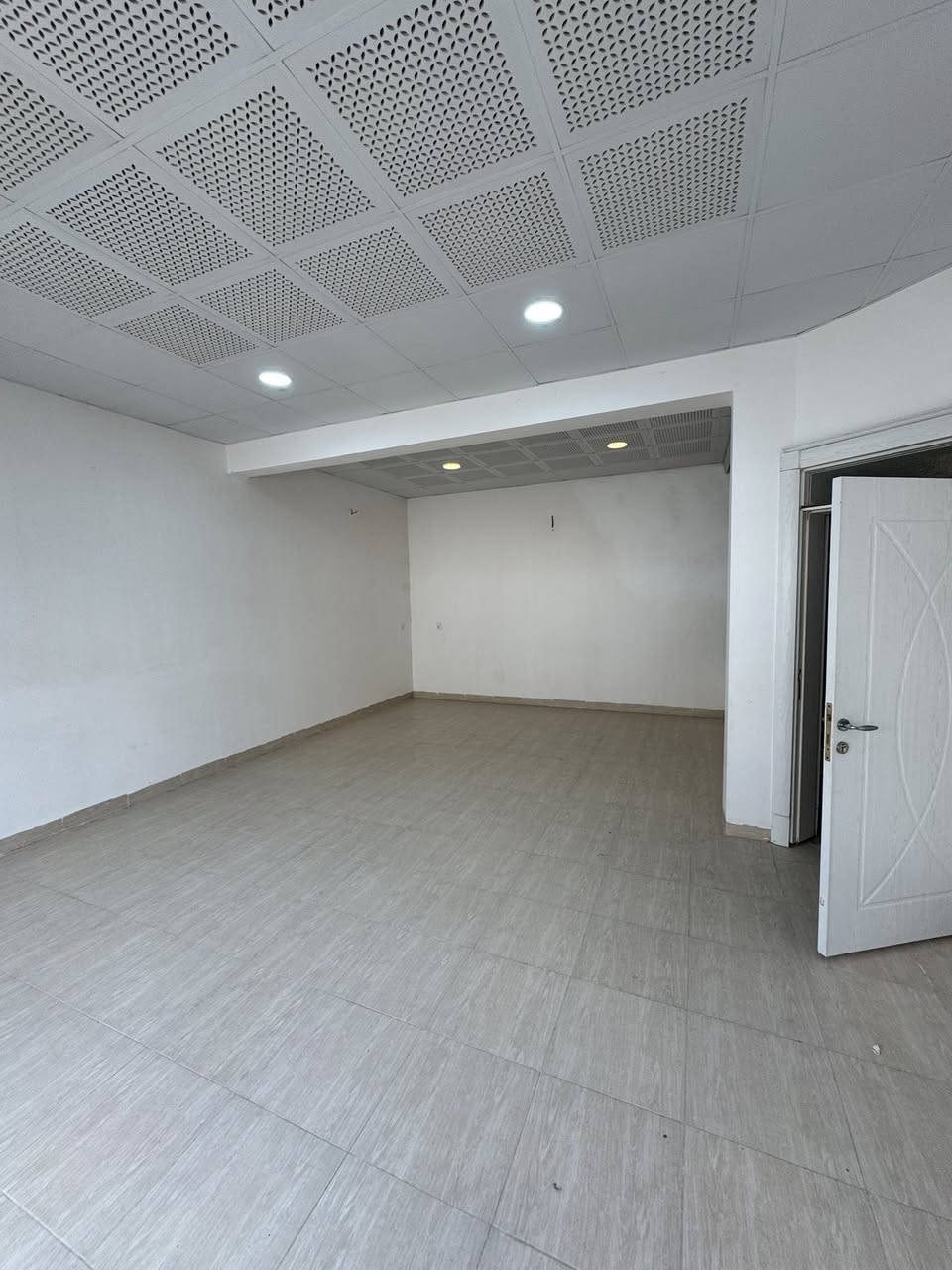 سەرەتا بەناوی خودا 
کۆدی /10907
خانوو بۆ فرۆشتن  
📍ناونیشان/ 60 کانی أبراهیم أحمد
نزیک مزگەوتی فەجر
📐ڕوبەر / 100 مەتر
📏پێشی/ 10 بە 10
🛣️شەقامی/ 12 مەتری
🌕 ڕوو / گۆیژە
🏗️پێکهاتوەلە/ 2 نهۆم  

نهۆمی یەکەم  ( میوان + هۆڵ + متبخ  + مشتملات + کراوە ) 

نهۆمی دوو ( + 3 نوستن + مشتملات )

تێبینی ( خانوەکە دوو قاتە بۆ یەک ماڵ ئەبێت )
ــــــــــــــــــــــ
🖊️/ بۆ زانینی نرخ  کۆمێنت بکە 
ــــــــــــــــــــــــ
بۆ پەیوەندی📞
☎️***********
☎️***********
ـــــــــــــــــــــــــــ
تۆی بەڕێز موڵکت هەیە دەتەوێت بیفڕۆشیت یان بیدەیت بەکرێ زانیاریەکانمان بۆ بنێرە هاوکارتان دەبین 
‏‎*********** ☎️واتس ئاپ"فایبەر 
‏‎یان سەردانی نوسینگەی(جوانی موڵك)بكەن
‏‎ناونیشان"ئیبراهیم ئەحمەد"بەرامبەر دیلان سیتی
