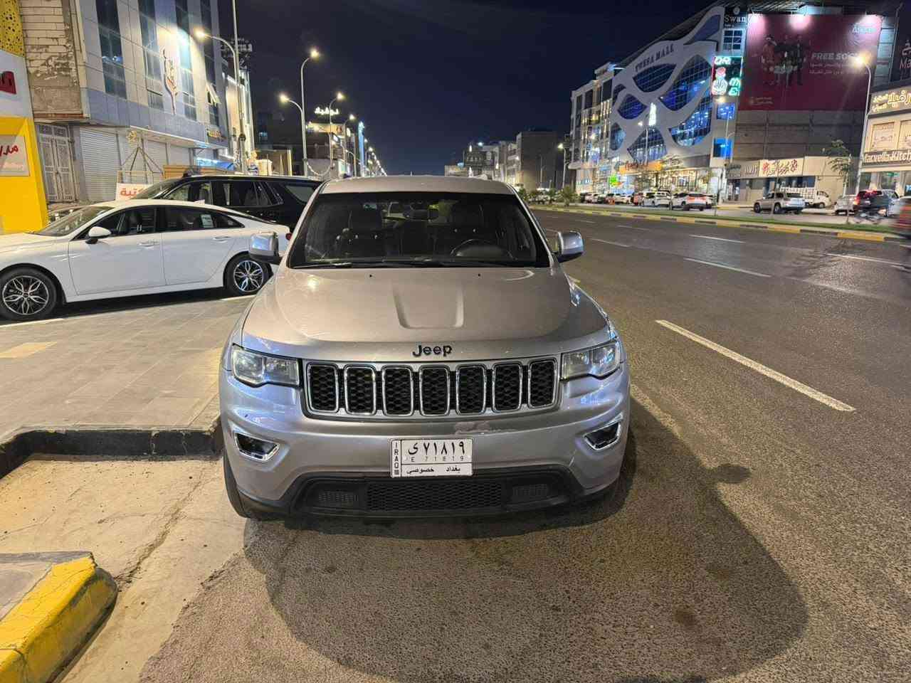 جيب شيروكي 2019 بدون ايرباك
السعر 185

***********

***********
