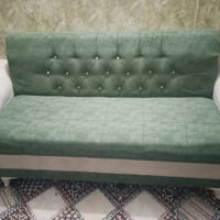 تخم • ١٠ مقاعد • نظيف جداً