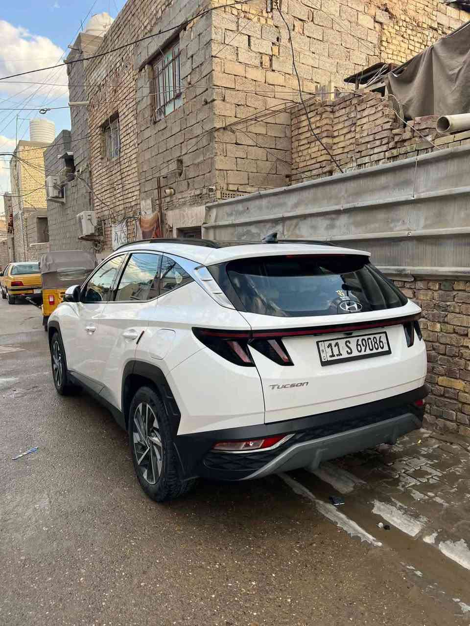 سلام عليكم توسان خليجي موديل 23 فول مواصفات 
سياره فقط بيها بارد بخشم الجاملغ السيره فقط باقي مكفول 
العنوان سبع اقصور الاستفسار ‏‪***********‬‏
