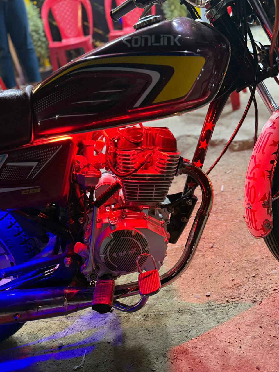 دراجه سونك سيفان 🏍️ ✈️
موديل 24شــ كل 25🏍️✈️
دراجه نضيفه خير من الله🏍️✈️ 
دراجه مابيه اي نقص ✈️🏍️

 ممبدل بيه اي شي بلاديه 🏍️✈️

محرك حجم 150⚙️🏍️✈️

تيارات جديدات 🔘🔘🏍️✈️

دراجه مامتعوبه 🙂‍↔️✈️🏍️

دراجه بلادي ✈️🏍️

السعر 725  بيه مجال 🏍️✈️

مكاني دجيل 📞✈️🙂‍↔️

مو شري لا يتصل ولا يعامل 

الاستفسار ع رقم ***********📞☎️

تواصل واتساب خاص ☎️📞
