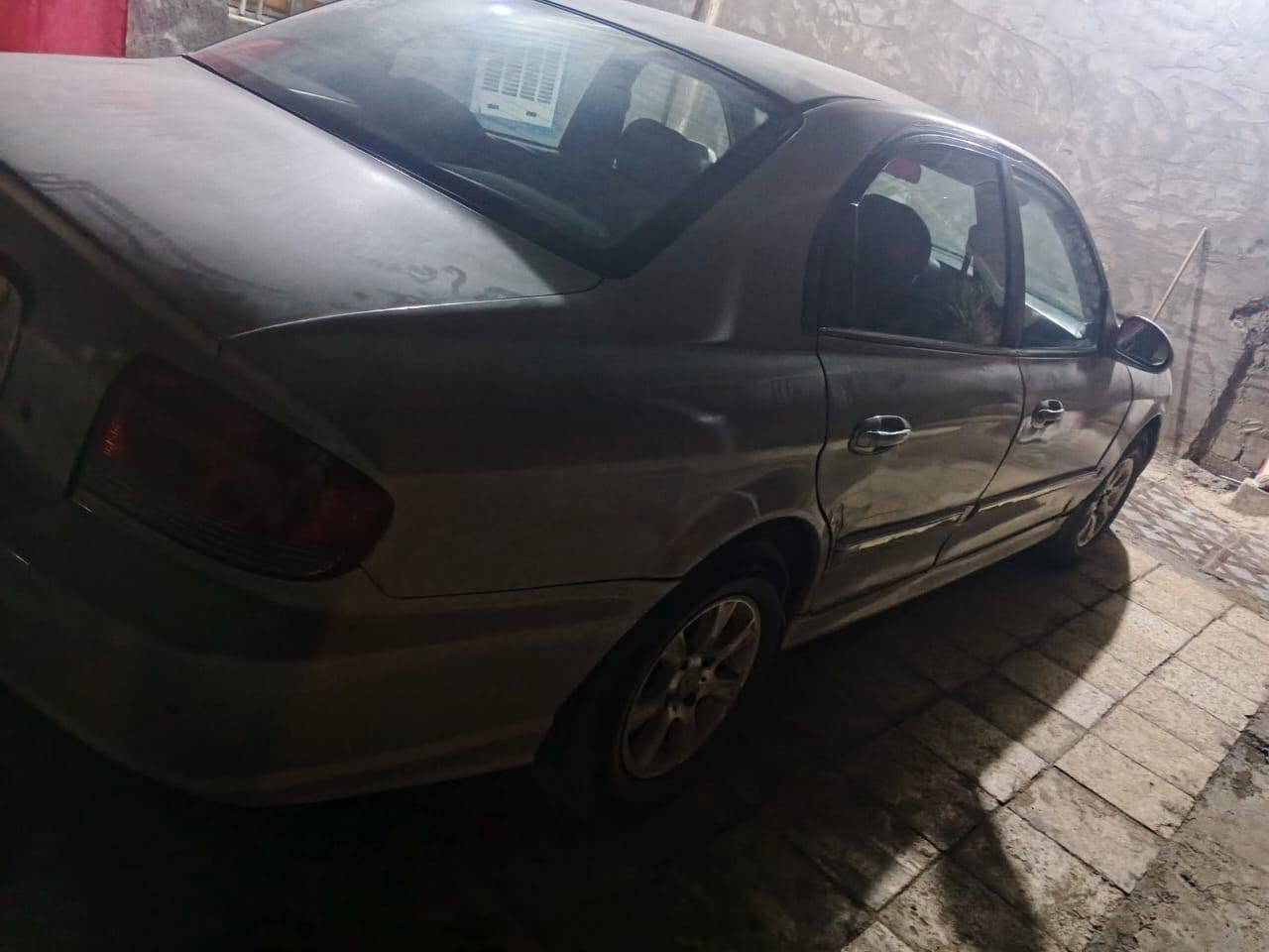 سوناتا وفود
موديل 2003
رقم بغداد 
سنويه ل 27
جاهزه ع اخر حبابه 
مابيه كل نقص 
محرك 200 كفاله 
كير عادي كفاله 
صبغ عام فقط 
مابيه كل نقص 
ترايك وين ميعجبك 
سعر 62 وبيه مجال 
مكاني بابل نيل 
***********
