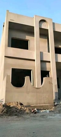 كادر لبخ   متفرغ حاليا  وشغل نضيف   للاتصال07763075812بي وتساب او راسل...