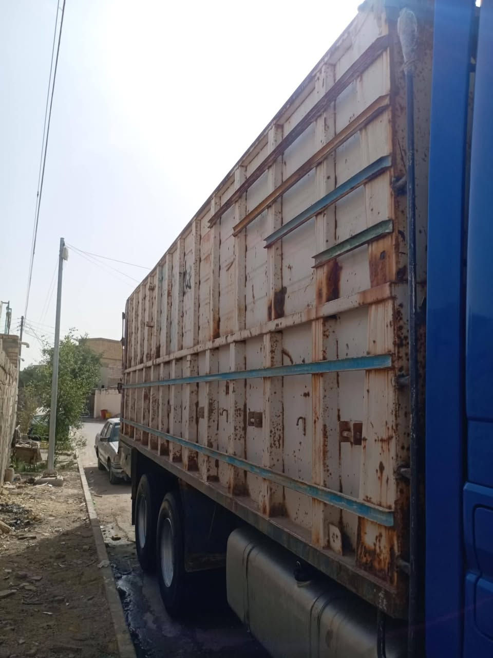 سلام عليكم بدي لبيع طول 7و40 رتفاع 220
***********
