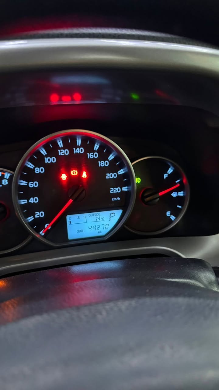 للبيع تويوتا راف فور خليجي موديل2018 مكفولة الشركة ساز مواصفات AWD فورويل ويل كب السيارة 
ماشية 40 كيلومتر حقيقة السيارة 100/100جديدة 
مكفولة ده عامي لو ده عامي بشرط كفالة عامة 
كير محرك بشرط تاخم صدر و تايرات جديدة  
مكان السيارة أربيل شارع 100 داخل معارض
ء*********** كورك
واتساب موجودة خابر حبيبي
