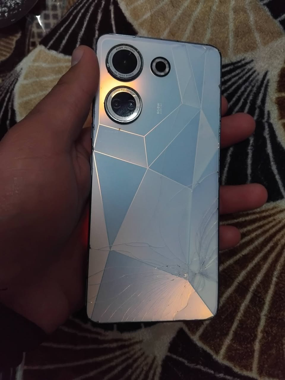 تكنو كامون 20 برو
الذكرا 256
الرام 8+8
بوبجي 60 فريم
الشاشا 120 هرتز
بصمه بل شاشا
بطاريه 5000
للمروسـه


**إذا كنت صاحب هذا الإعلان وتريد حذفه لأي سبب، رجاءا أرسل رسالة إلى الدعم الفني**