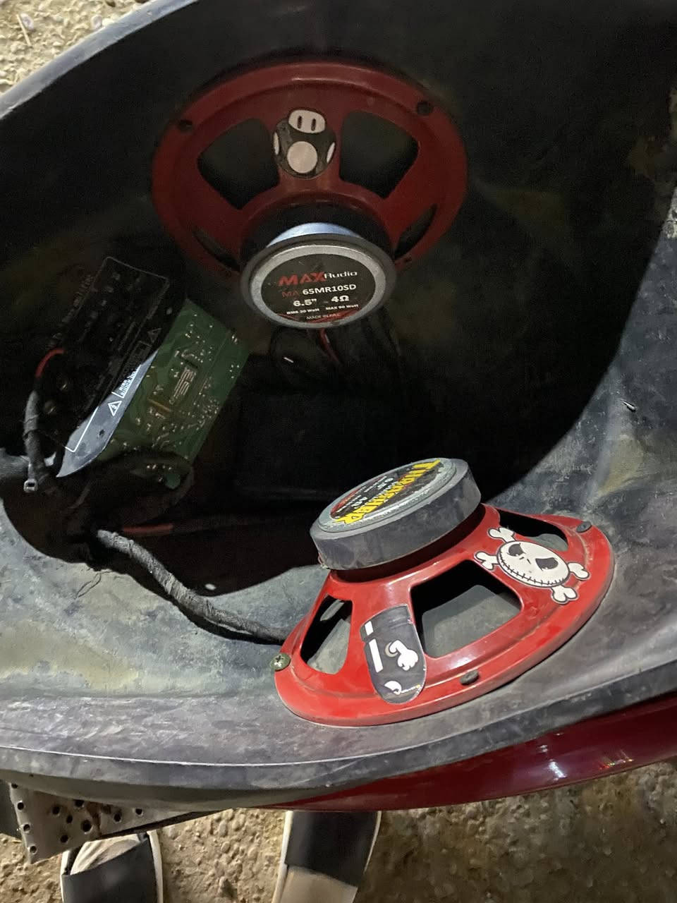 سلام عليكم 
دراجه ماكس عدله 
دراجه خير من الله 
صالنصه FM
و بيها سستم 
دراجه هندر واحد فقط 
يحتاج بس بارد مال سلف و يشتغل 

دراجه شلعه و معدل 
كهربائيات كلها شغاله 

سعر 550
وبيها مجال 
العنوان بغداد الشعب نهايه الفورتات 
رقمي***********
متواجد واتساب و فيس بوك
