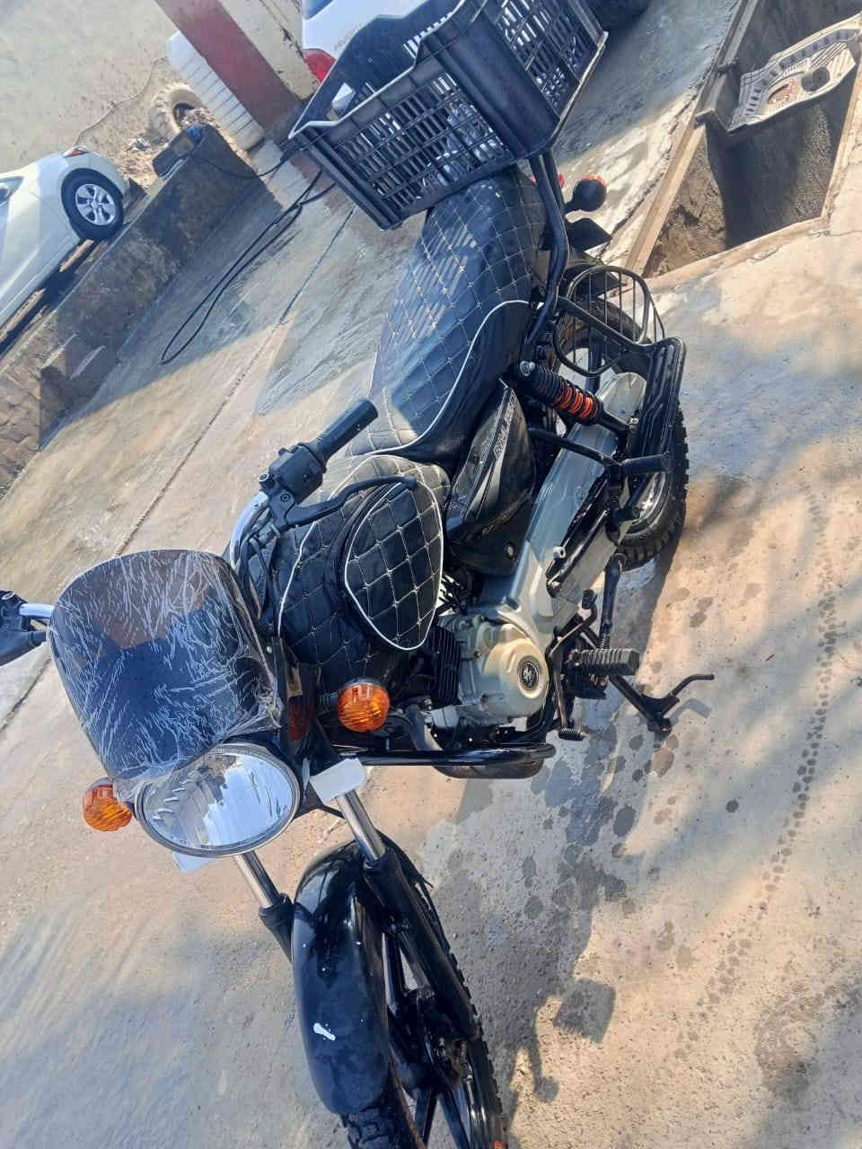 بوكسر 22اوراق كاملة اصلية الدراجة حلوة ومابيهة نقص فقط كلجات يرادلهة تعبانة مكاني الحسينية سعرهة مليون و100رقمي***********
