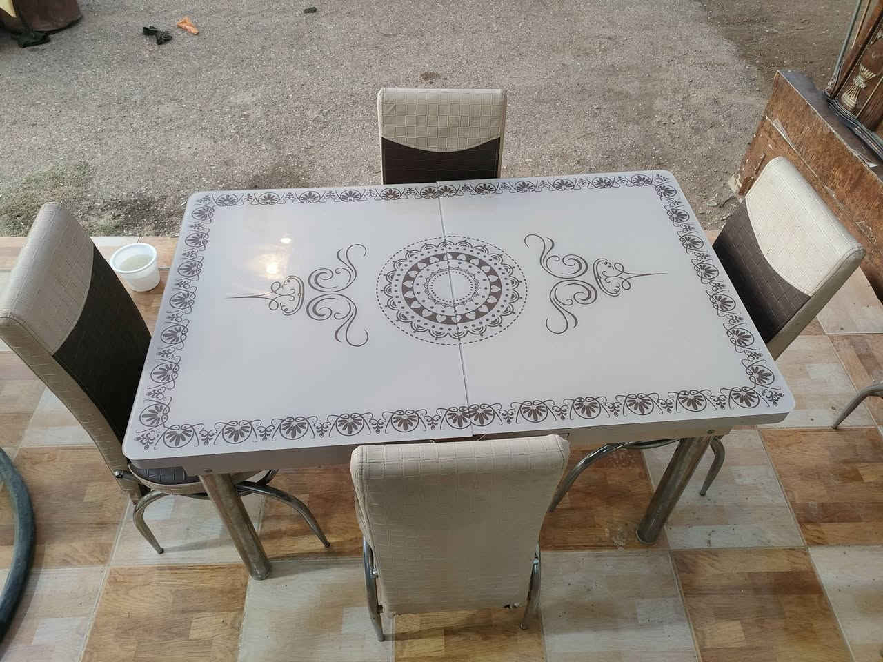 ميز طعام
مع ٤ كراسي
السعر 80
حي الشرطه مقابيل مجمع البيت الاوربي
‏‪078-297-00075‬‏ ابو نور


**إذا كنت صاحب هذا الإعلان وتريد حذفه لأي سبب، رجاءا أرسل رسالة إلى الدعم الفني**