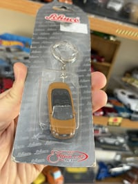 مدالية سيارة • للبيع