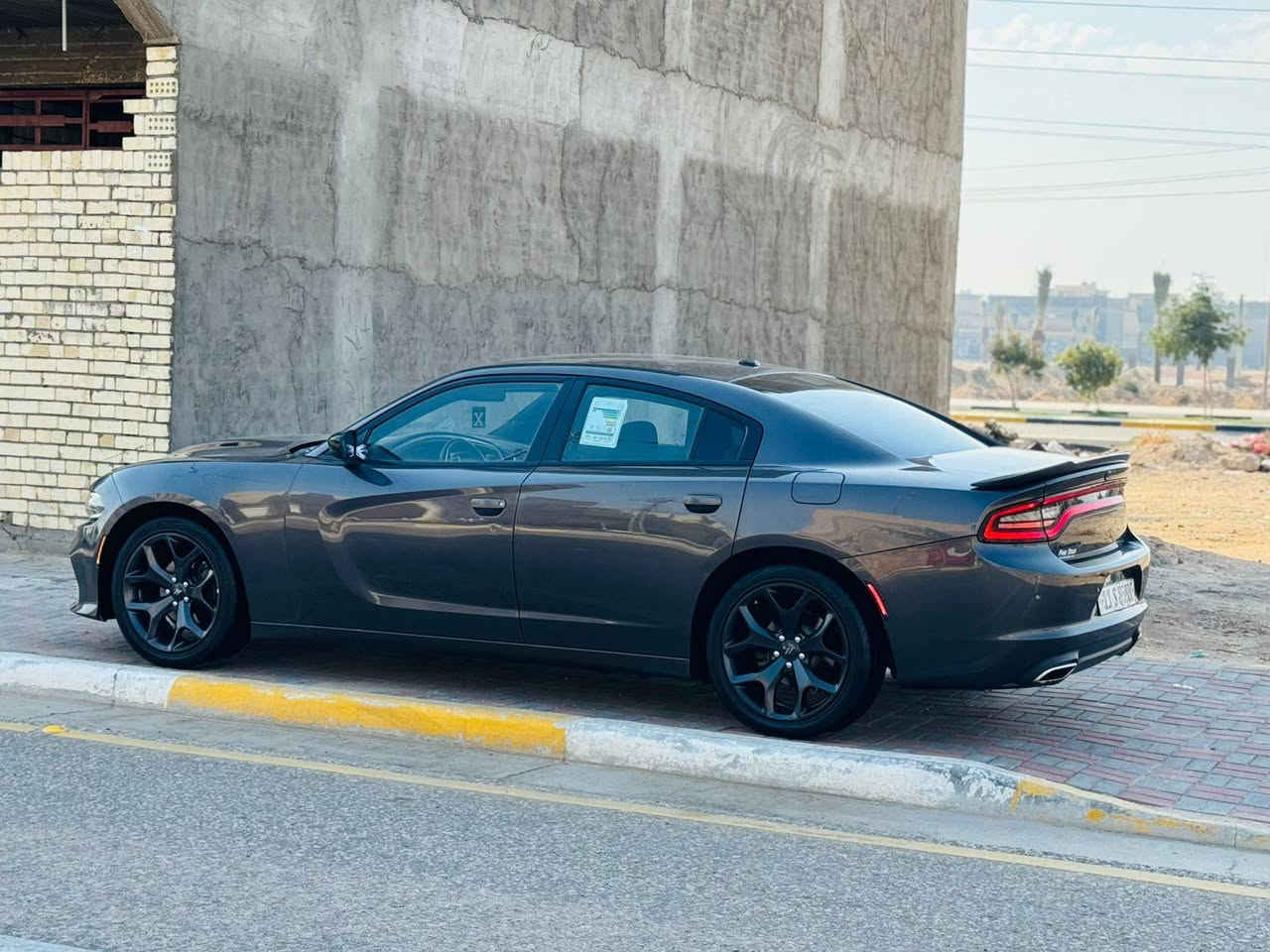 جارجر موديل 2020 اصل وأرد أمريكي حادثه جاملق وبنيد فقط وباقي سياره كفاله من ضربه وصبق وتبديل سعره 198وبيه مجال رقم هاتف ***********موصفات سياره شاشه كامره خلفيه مثبت سرعه تحكم بصمه تشقيل بصمه ابواب كشنات كهربائي قطعتين تبريد محرك 6سلندر تشقل عن بعد سياره رقم بغداد بسمي سياره حداديه تخم تاير جديدات محرك وكير كفاله مكان سياره كربلاء مكلف بل نشر كربلاء, العراق
