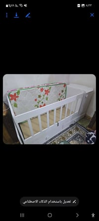 سرير اطفال • استخدام قليل • دوشك جديد