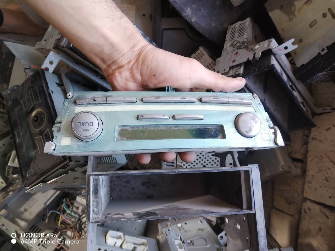 القطعة ١٥ الف مع التوصيل


**إذا كنت صاحب هذا الإعلان وتريد حذفه لأي سبب، رجاءا أرسل رسالة إلى الدعم الفني**