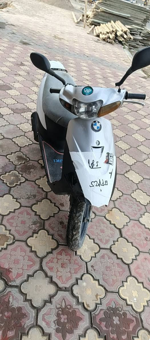 السلام عليكم
دراجه سازوكي للبيع 
كامله نكره سلف 
ب325 وبيها مجال للشراي
مكاني تكريت
***********
