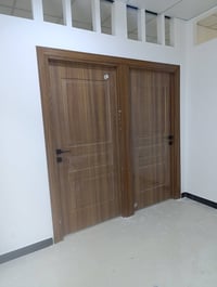 نجار • تركيب أبواب • أبواب دفتريه