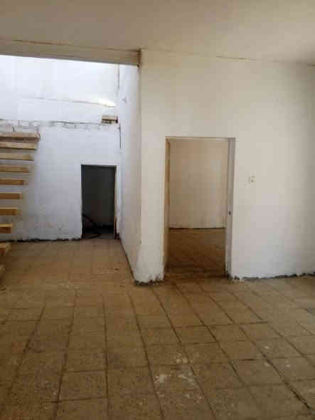 #مكتب_الشكري_للعقار_عرض_جديد النجف الكوفه شارع المطار السايدين خلف مثلجات الأوائل يبعد 400م عن شارع كافة الخدمات موجوده 

🌍#دار_الرهن150 م بــ 8 مليون فقط 
#للبيع ب 18 مليون 
150م غرفه وصاله ومطبخ وتخاريج واستقبال 
☎️ للاستفسار 
واتساب ***********
‏ +964 787 969 5165 ‏
🛣️عنوان المكتب النجف الأشرف _ الكوفه شارع المطار السايدين مقابل جوهره العرب مباشرتٱ مكتب الشكري للعقار
