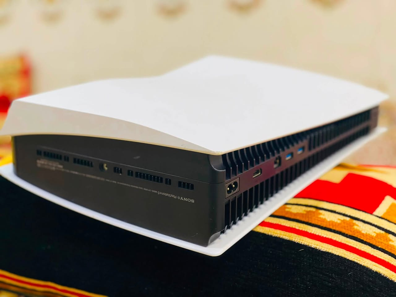 🎮 للبيع PlayStation 5 فات
✅ نضافة داخلية وخارجية 100‎%‎
✅ ويا جوستك أصلية وحدة
✅ الجهاز محافظ عليه واستخدامه قليل
وتجي للباب تفحص وتقتنع وتاخذه 
يوجد توصيل 
📍المعاينة خير دليل، والجهاز مثل ما مبين بالصور.
💰 السعر:665 الف
بغداد النهروان
***********

وياه 3 اقراص 
فيفا 19+24 + GTA5
