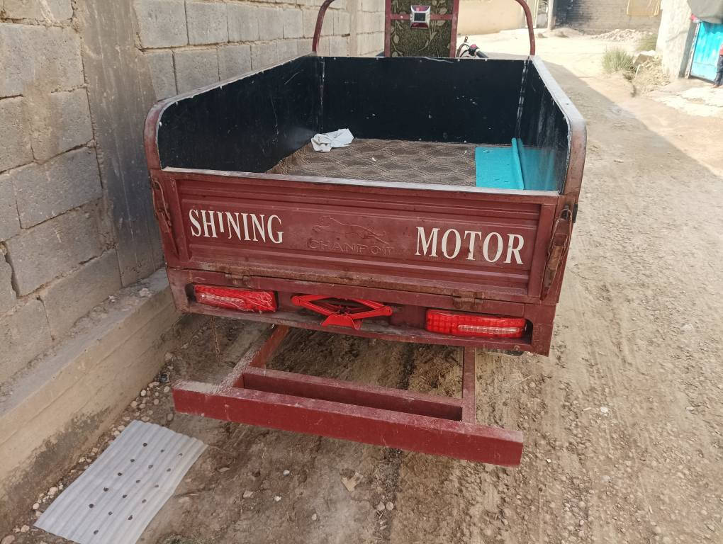 سلام عليكم ستوته للبيع موديل 2018
كلك مكفوله مليون وبيه مجال 
    مكاني بابل حي الجزائر 
رقم ***********
