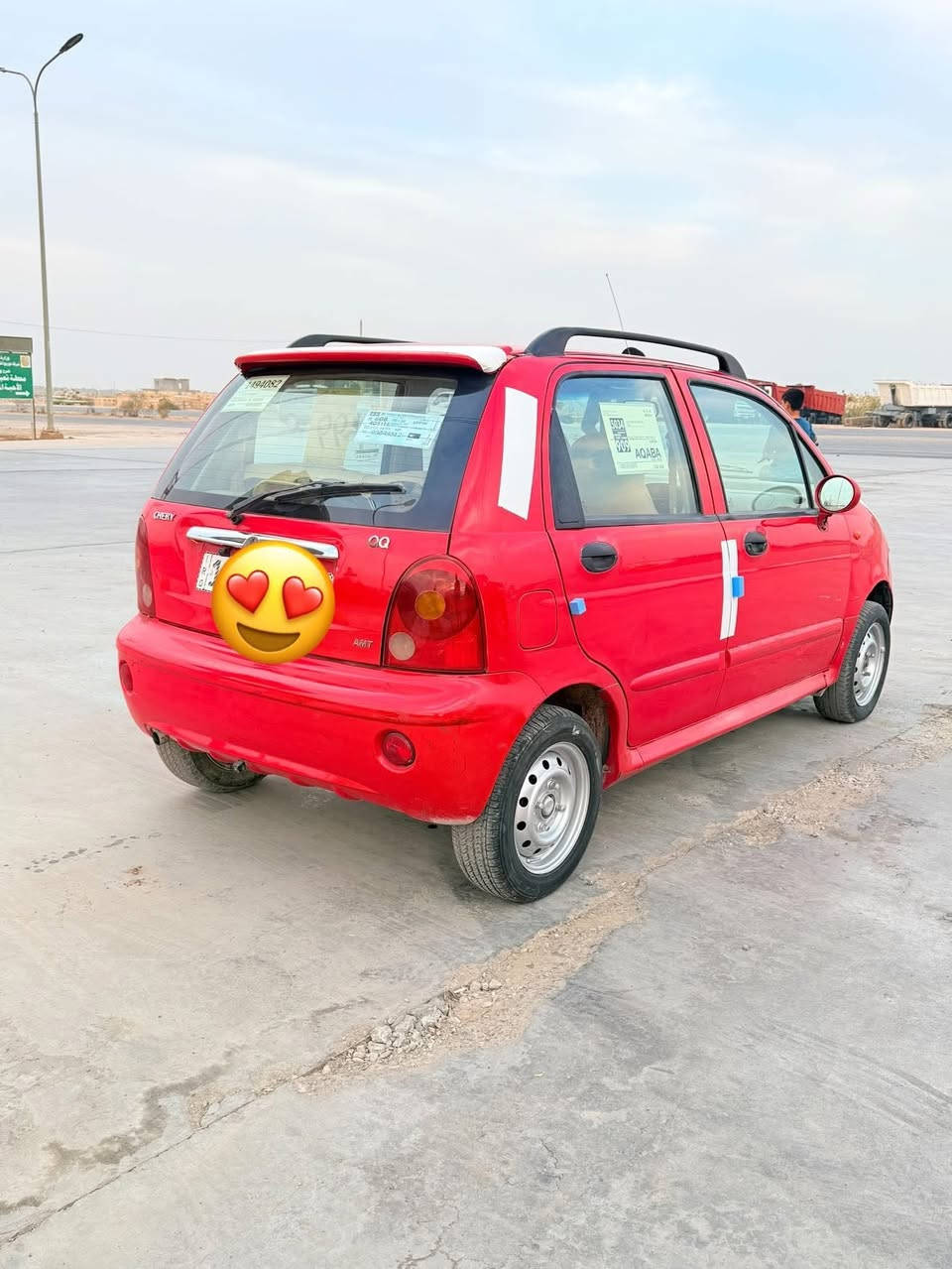 كيو كيو 2012 رقم بغداد انكليزي الجديد
كير اوتماتيك 
مكينة4 سلندر 
مكينة وكير جديد مامفتوحة 
شاشه اندرويد 
صدر جديد
نضيفة كلش جاهزة بدون اي نقص 
السعر 32$ وبيها مجال بسيط 
العنوان / واسط- الصويرة 
***********
