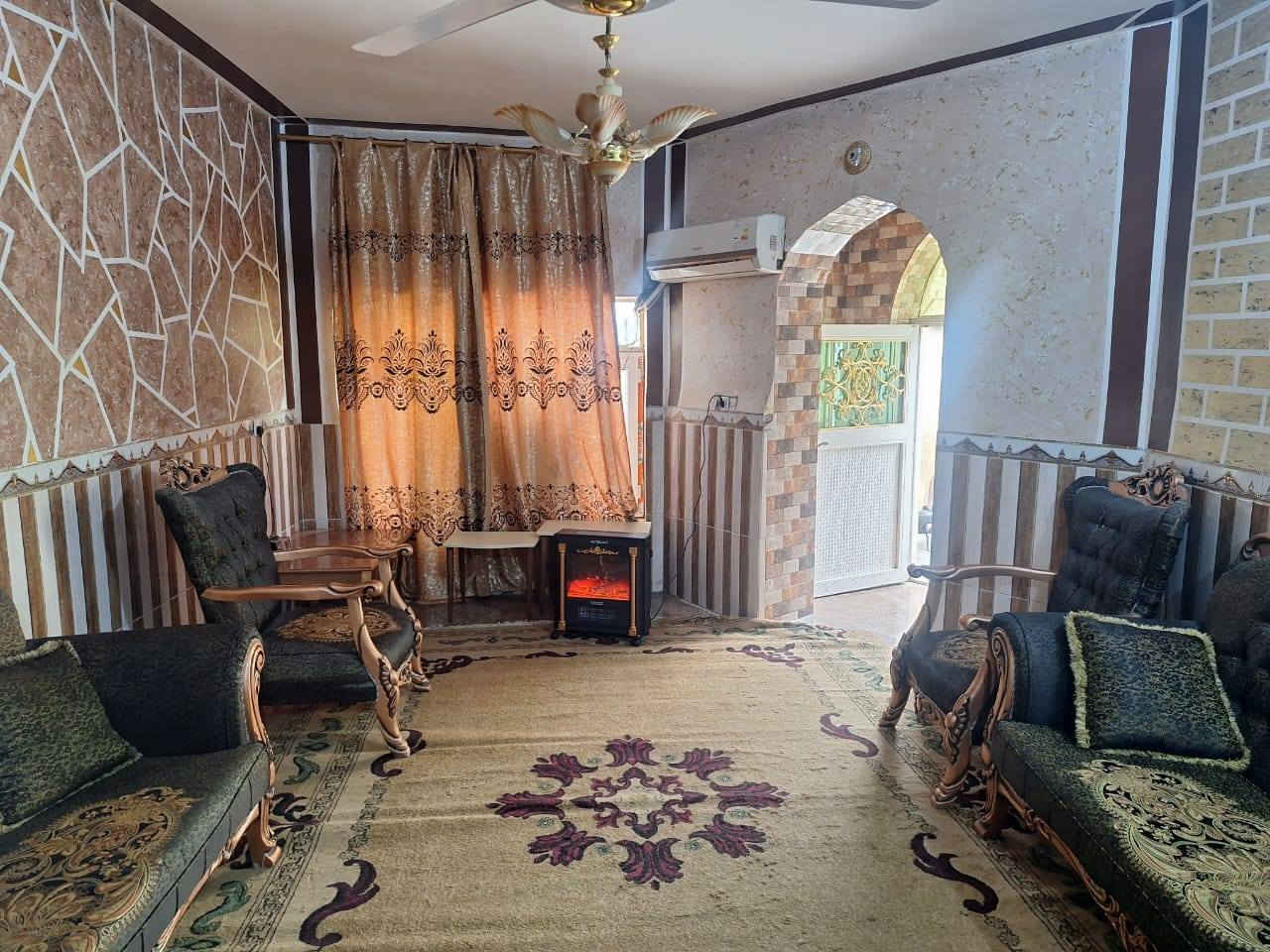 #دار للبيع
العنوان : تكريت القادسية 
مقابيل جامع القادسية  
#المساحة 10☆30=300متر  شارع 15متر 
يحتوي على 5 غرف نوم واستقبال
 ومطبخ  سيراميك وصحيات داخل وخارج 
#السعر المطلوب《 145مليون  》قابل للتفاوض 
#للاستفسار الاتصال على الارقام التالية
***********
***********
#مكتب دجلة للعقار ....
