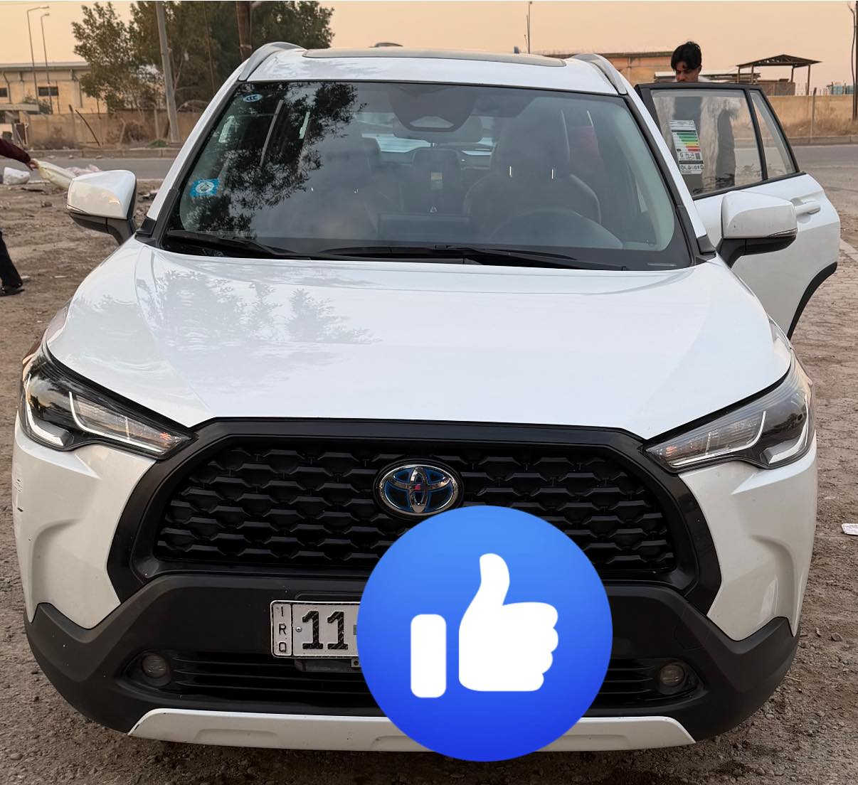 سلام عليكم

كورلا كروز (هايبرد)

موديل 2023

ماشية 50 الف

محرك 2000 هايبرد

رقم بغداد الجديد سنوية باسمي

بصمات اثنين

قيادة ذاتية 

اوتو هولد وسايد بريك بصمة

تبريد قطعتين

كاميرا خلفيه بلادي

لايت زنون

كشنات جلد

تحكم سرعة

قيادة ذاتية
حساسات 

وبعد بيها مواصفات 
كفالة عامة ماعدا حكه صغيره بالدعامية ورصعه صغيرا جدا اباب السايق

مكان السيارة بغداد العامرية او الكرادة،
السعر 173 ورقه وبيها مجال بسيط
متوفر واتسب فقط ***********
