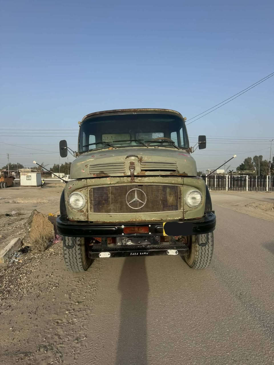 سلام عليكم 
البيع اقجم موديل 1966 
مكينه 55 جديده
كير 25 ابوشخاطه 
فردكسن مال ٨١ 
اكسن نص جيف سياره كله محدثه وجاهزه رقم بغداد ألماني شرط تحويل الاستفسار اكثر على ***********
