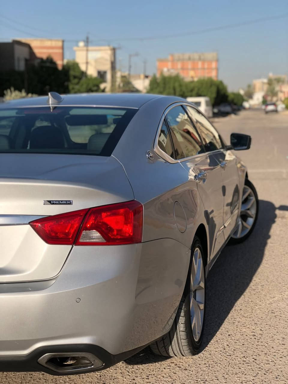 محرك 3600 سي سي 
6 سلندر
مواصفات بريمير كاملة
حساسات خلفية
تدفئة كشنات
بصمة 4 بيبان
شاشة
كشنات جدد
حدادية جديدة
الصدر جديد
المكينة جديدة
الجير جديد

السيارة نظيفة جداً وما بيها نقص تشغيلي
المكينة والجير ممتازة والسيارة جاهزة للاستخدام

السيارة موجودة في بغداد
رقم بغداد
باسمي
المشروع الوطني
تحويل بنفس اليوم

ملاحظة فقط
توجد بعض الضربات البسيطة بالغلاف الخارجي وتتصلح على البارد

للتواصل واتساب حصراً: +9647732118363
السعر: [105
