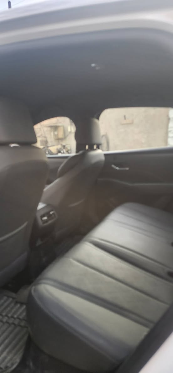 بي واي دي جن ابلاس ماشيه 2800 مكفوله كفاله عامه حته من الشخط سياره  زيرو السعر 18مليون مكان السياره بغداد السيديه
***********
***********
