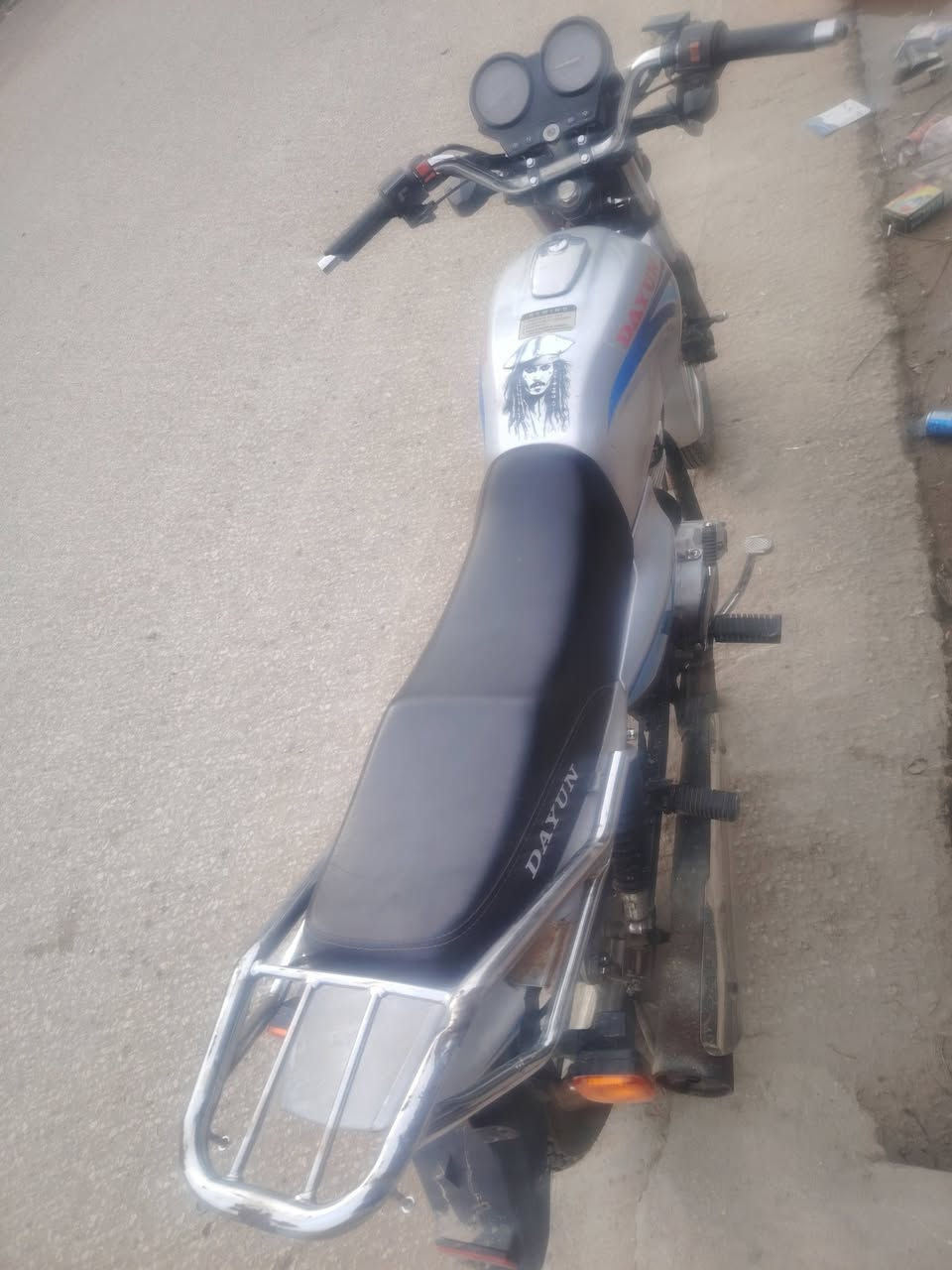 السلام عليكم
دايوان عضم موديل ١٨ اوراق اصولي
كامله رايدلها كلجات فقط
سعر ٦٠٠ بيها مجال 
مكان الاسكندريه


**إذا كنت صاحب هذا الإعلان وتريد حذفه لأي سبب، رجاءا أرسل رسالة إلى الدعم الفني**