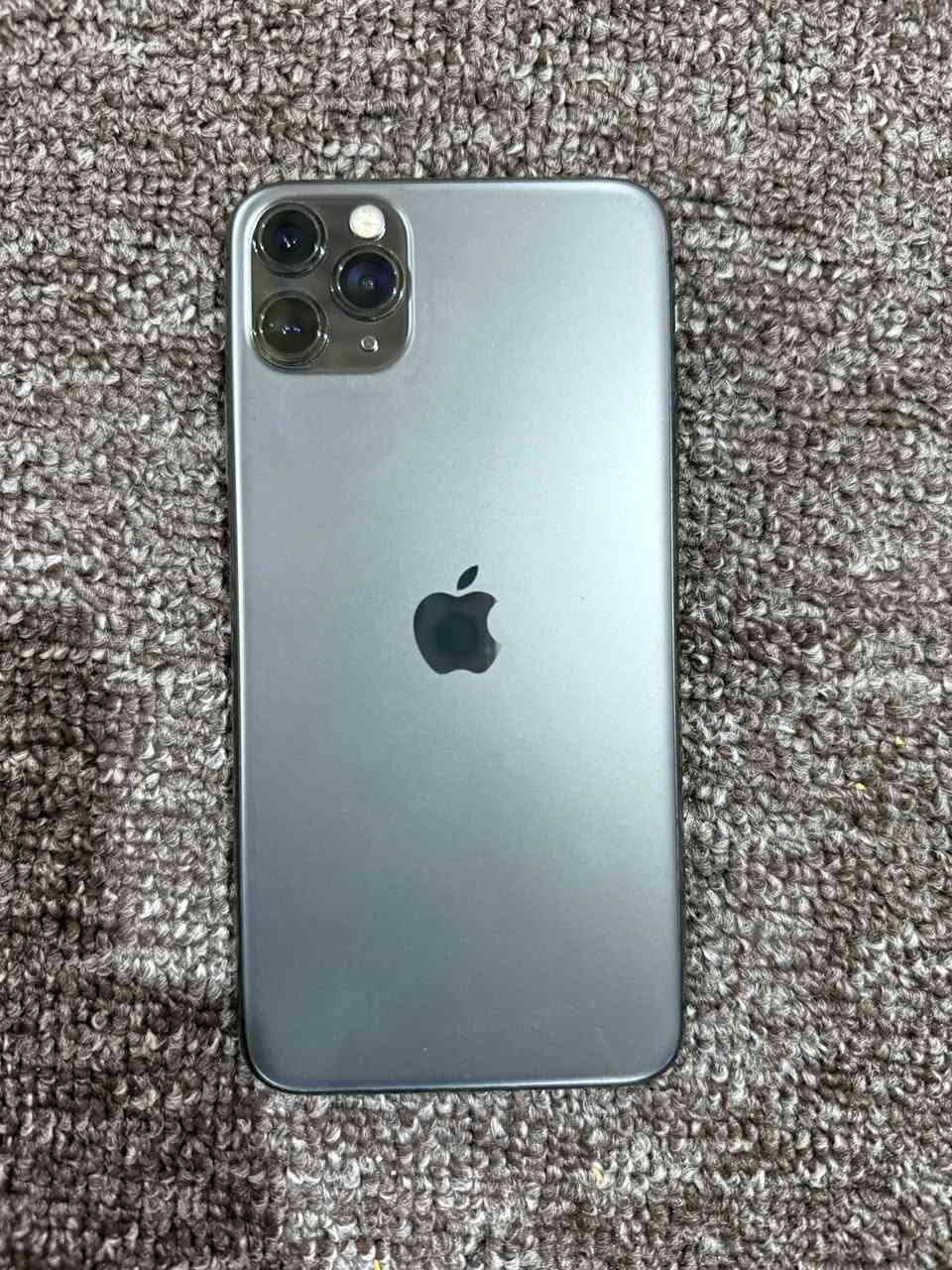 ايفون 11 برو ماكس

بطاريه 83 

ذاكره 256 

جهاز جديد ما مبدل بي اي شي 
وكلشي بي شغال الجهاز جان مضموم

السعر ٣٥٠ قفل مكاني بصره 
***********
