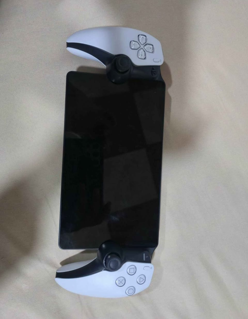 پلەیستەیشن پۆرتاڵ بۆ فرۆشتن زۆر تازەیە بێ شوختە و ئەتوانیت  هەموو یاریەکانی پلەیستەیشن ٥ پێبکەیت بێ ئەوەی پلەیستەیشن ٥ هەبێت کارتۆن و هەموو شتێکی ماوە.
تێبینی/ لە سلێمانیم السليمانية, العراق


**إذا كنت صاحب هذا الإعلان وتريد حذفه لأي سبب، رجاءا أرسل رسالة إلى الدعم الفني**