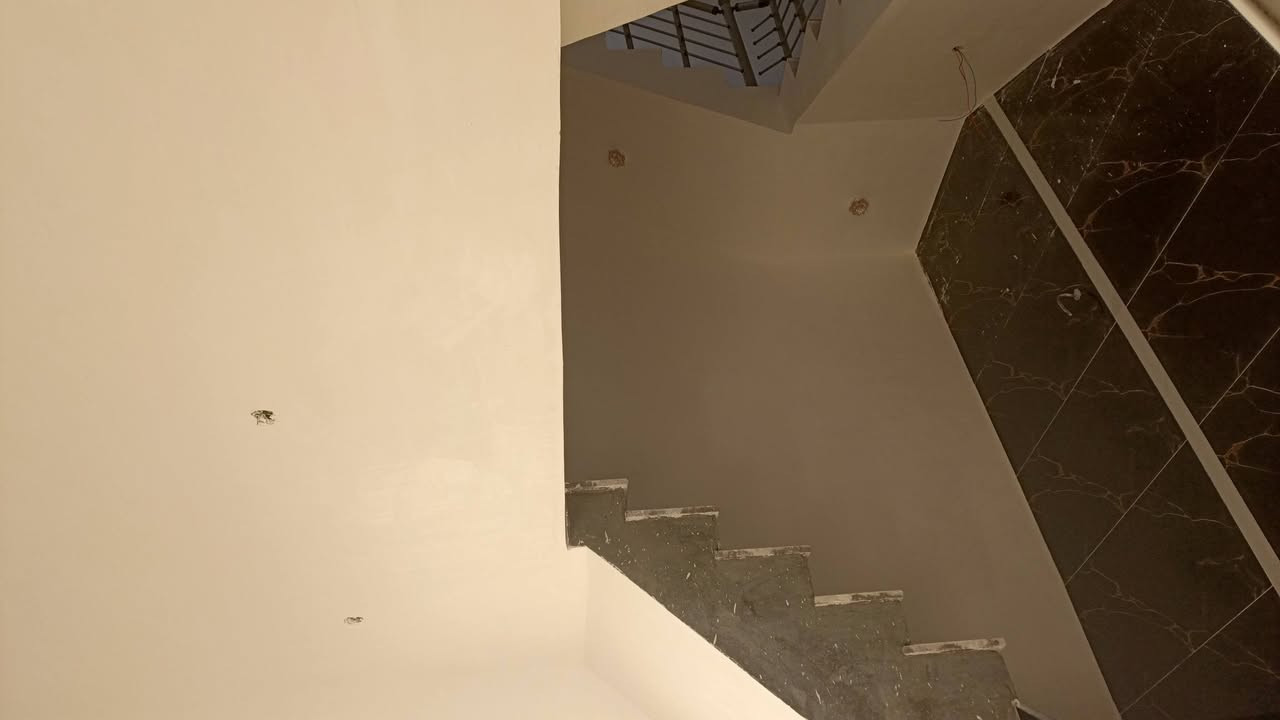 سلام عليكم خلفه متفرغ البخ وبياض شغل درجه وله نشتغل مكطوعه ويوميه وعل متر ليحب يتوصل ويانه عله هاذا الرقم ***********
