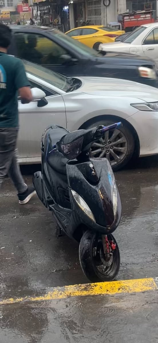 سلام عليكم دراجه ماكس للبيع الدراجه خير من الله كله بلادي وختم واحد تأخذها ماتذب عليها ربع المكينه بلاديه ممفتوح برغي جيب فيتار وتعال افحص المكان بغداد جديده السعر 725 وبيها مجال قليل للشراى ***********
