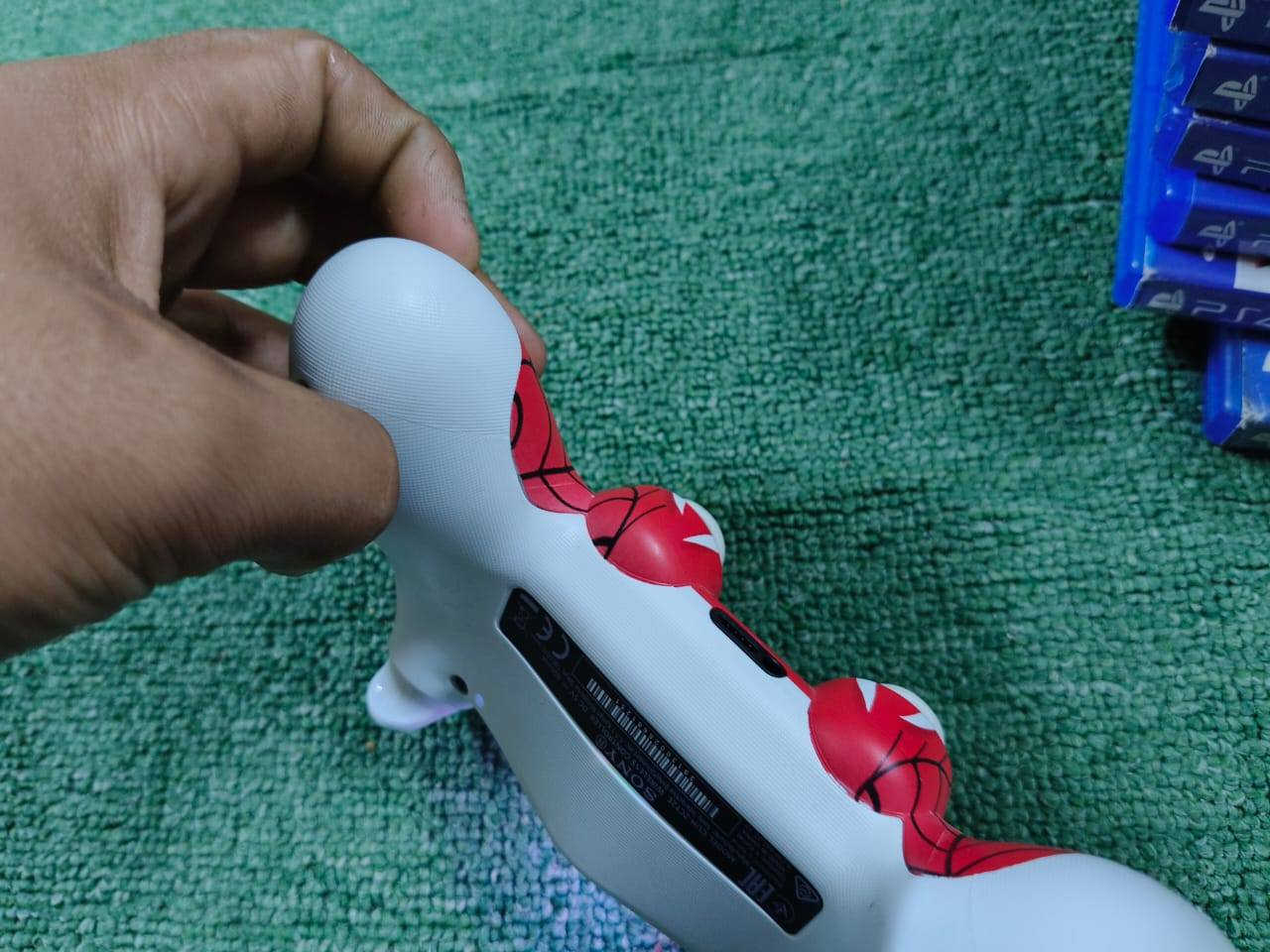 السلام عليكم اقراص بلي فور للبيع سعر البيس30الف.
والبقية 25.واليده ب25..العنوان بغداد شارع فلصطين رقم***********.خاص 24ساعه
