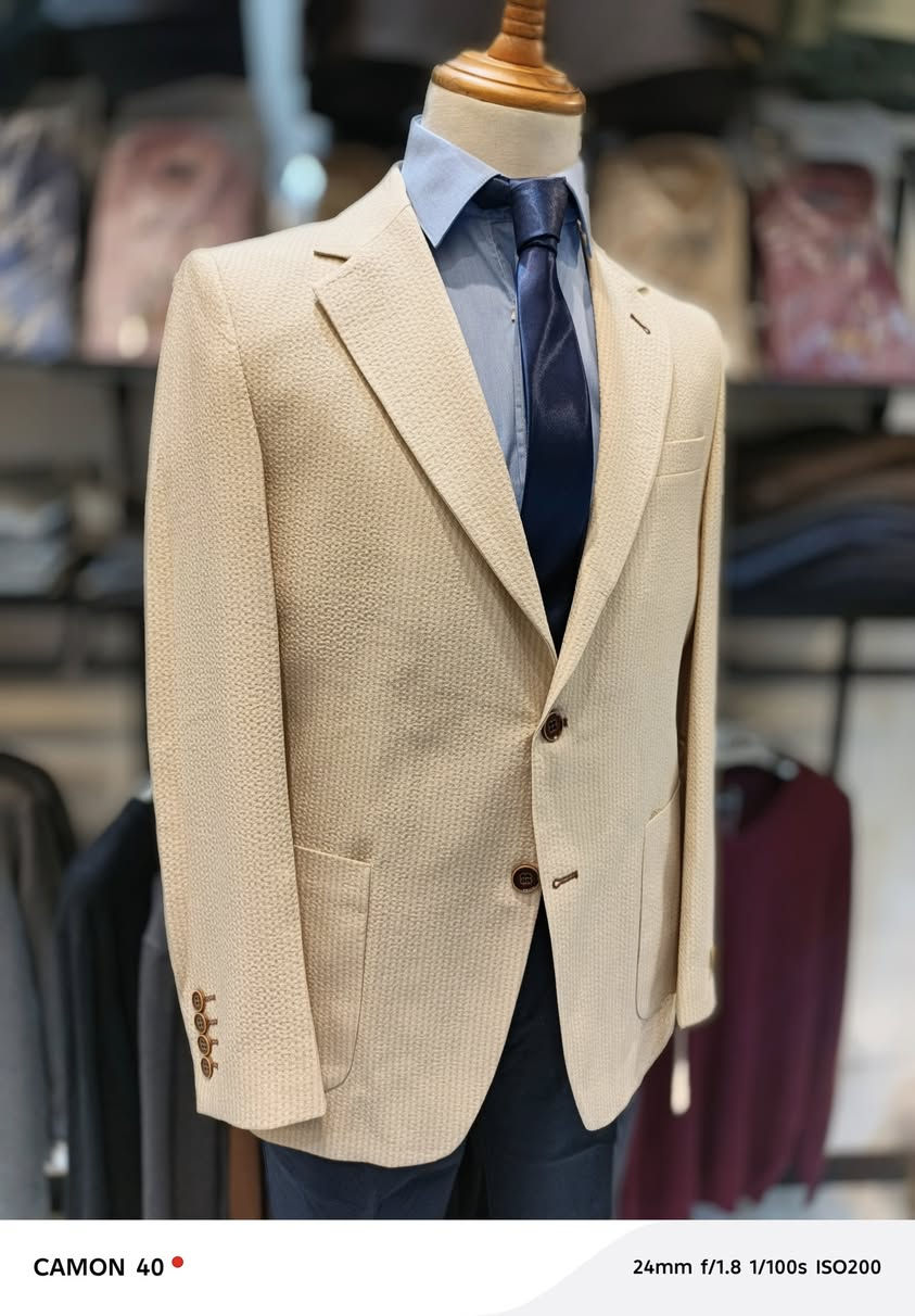 ✨ سيت رجالي فاخر – ماركة إيطالية أصلية 🇮🇹 ✨
🌟 تصميم يجمع بين الأناقة الكلاسيكية واللمسة العصرية
🧵 خامة ممتازة وأنسجة فاخرة تمنحك راحة وأناقة طوال اليوم
🔹 تفصيل إيطالي دقيق يناسب المناسبات الرسمية والاجتماعية
🔹 ألوان راقية (أسود – كحلي – رمادي – بيج) اختَر ما يناسب ذوقك
🔹 متوفر مقاسات متعددة
🎩 لأنّك تستحق الأفضل… ارتدِ الأناقة الإيطالية!

📍 زورونا في مجمع عمار
📞 للحجز والاستفسار: <رقم الهاتف>
***********
