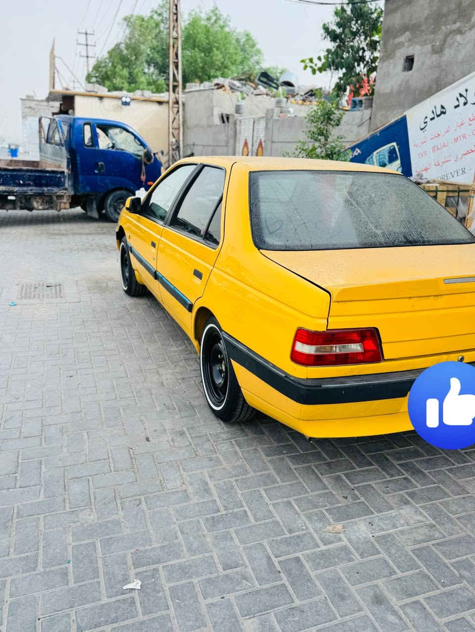 السلام عليكم سياره بيجو اكد موديل2016 الشكل الجديد سنويه ل28 مكاني بصره  حيانيه كفاله مكينه  كير +تبريد كهربائيات شغاله السياره مكفوله من الضربه و التبديل والصبغ + تخم تاير + حداديه كله جديد ***********
