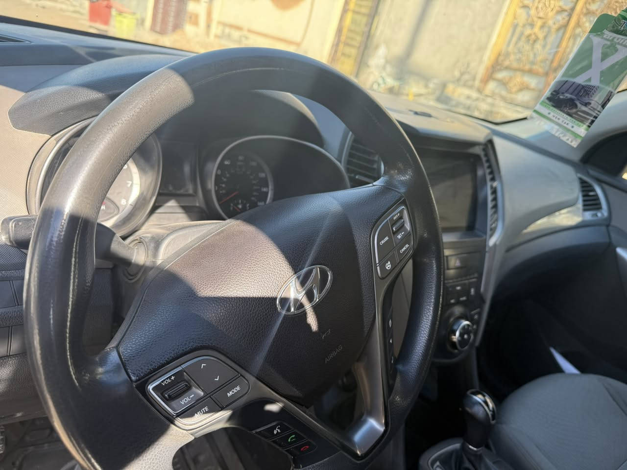 سنتافي موديل 2016للبيع وارد امريكي ضررها بسيط  ***********ديوانيه الشاميه سعرها 145رقم شمالي انكليزي
