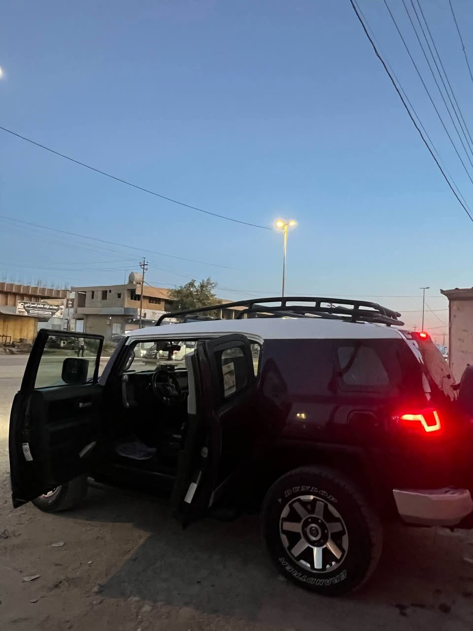 السلام وعليكم
اف جي
للبيع مراوس 
فور ويل
موديل ٢٠٠٧ محدثه
محرك 4000  كير محرك
تدفئه وتبريد
سنويه2026 رقم بغداد شرط تحويل
مصبوغه عام لجماليه صدر جديد
السعر135وبيها مجال
المكان سامراء لأستفسار اكثر***********
