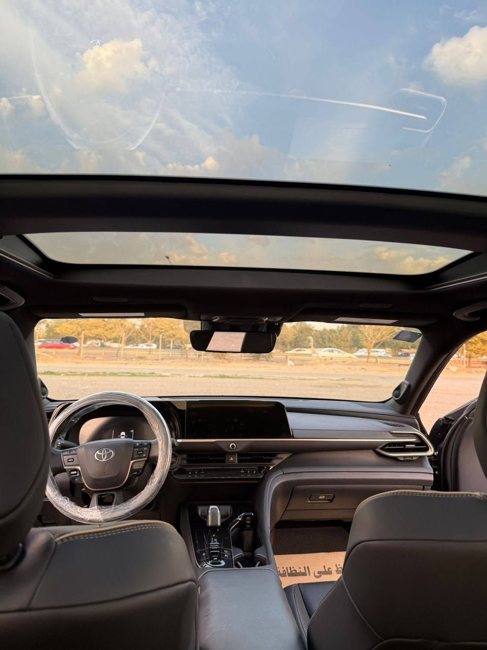 تويوتا كراون 2024 لمتد هايبرد
ماشية 25 الف ميل
حادث: قبق الجنطه فقط (مبدل نفس اللون، بدون ايرباك)
حجم المحرك 2500

المواصفات:
قيادة ذاتية
تحديد مسار
بانوراما
رادارات جانبية
تحديد نقاط عمياء
ثلاث انظمة قيادة
حساسات امامية وخلفية
نظام توقف اوتو هولد

السعر: 🟧 السعر علق يوصلك السعر 📮
للتواصل: ***********

#تويوتا_كراون #كراون_2024 #لمتد #هايبرد #بيع_سيارات #سيارات_جديدة
