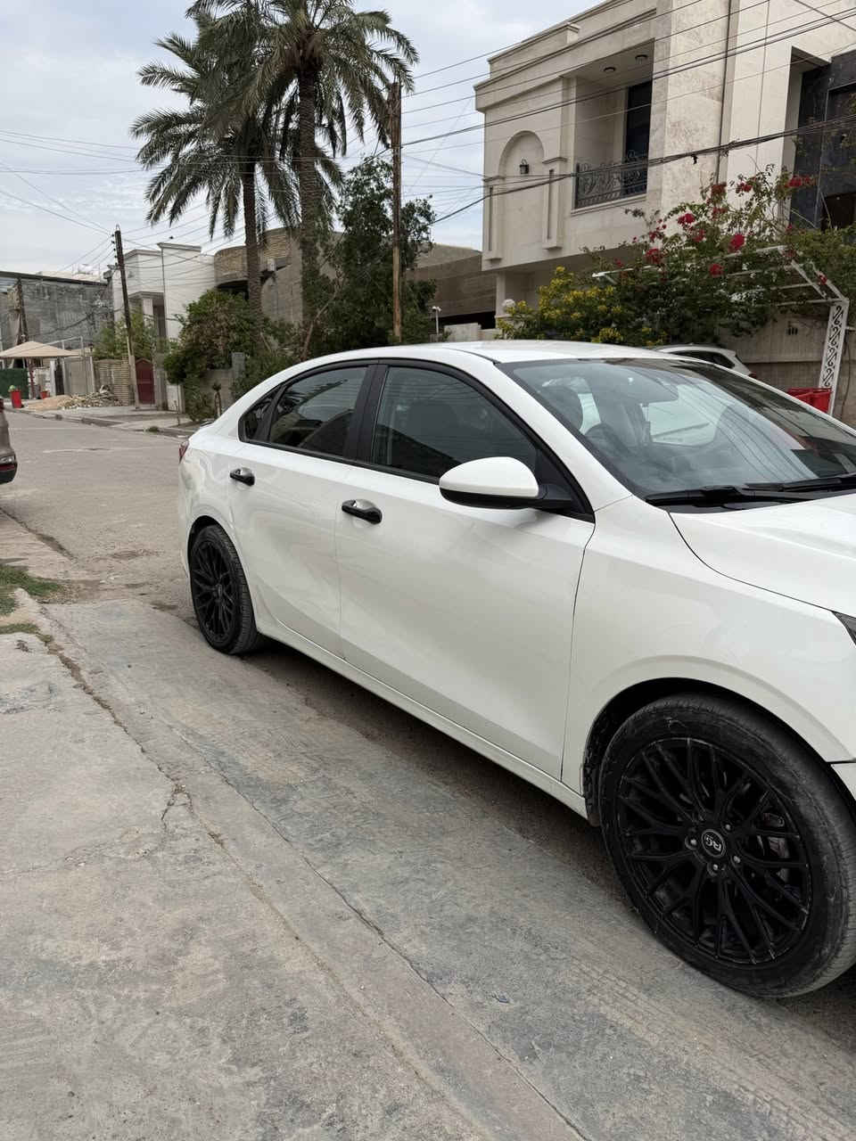 السلام عليكم كيا فورتي للبيع موديل 2021رقم اربيل تحويل ثاني يوم مكينه 2000دوش كير AT حادثها جاملغ وبنيد وباب الخلفي مكان السياره بغداد العامرية السعر (122$)
رقم الهاتف***********
