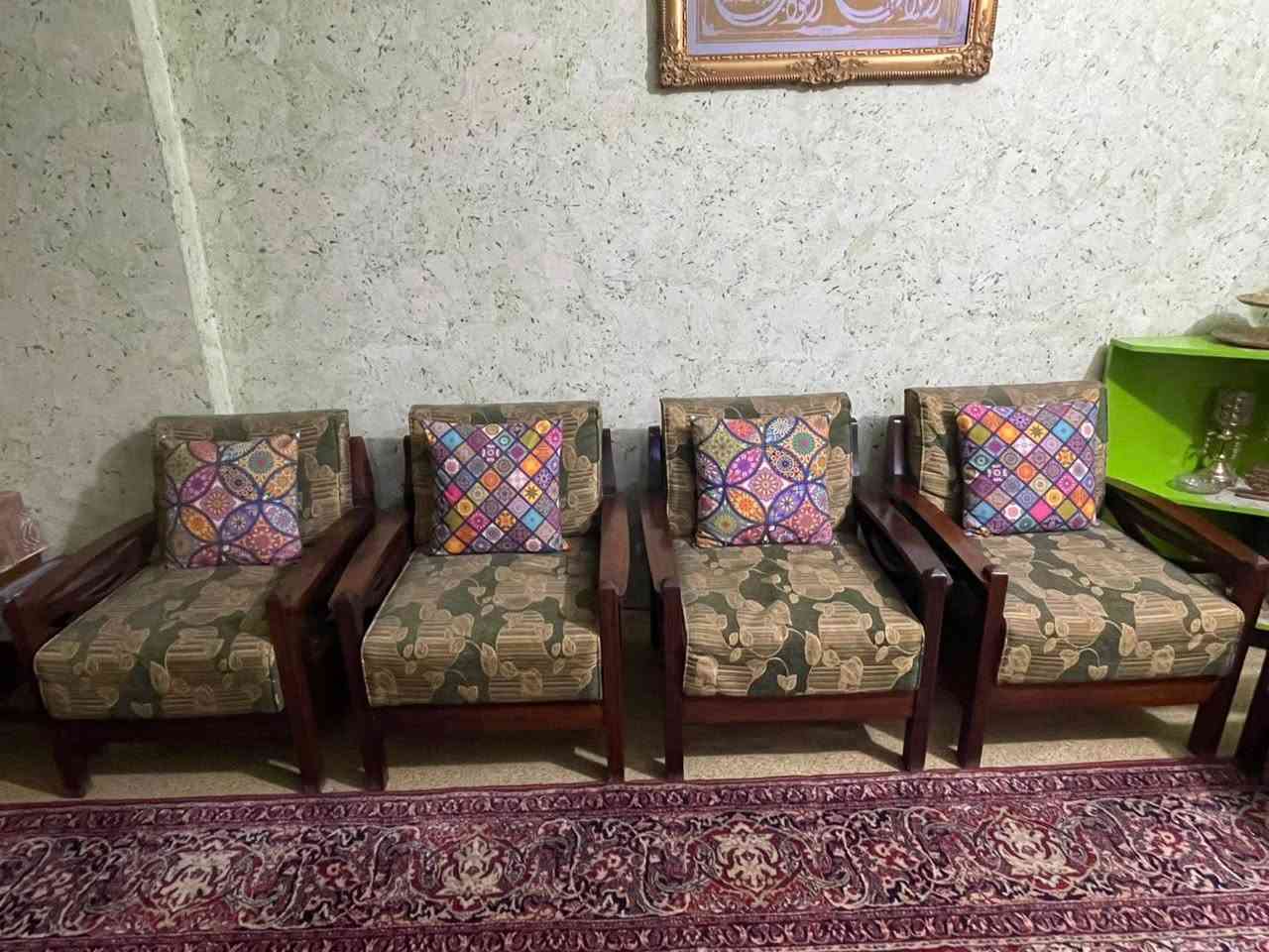 تخم عراقي نضيف جدا جدا
بدون ضرر 
اللون والشكل موضح بالصورة 
الخشب العراقي الثقيل الممتاز
مع طبلة وسطية وطبلات جانبية
السعر 500 وبي مجال للشراي

+964 770 779 7183


**إذا كنت صاحب هذا الإعلان وتريد حذفه لأي سبب، رجاءا أرسل رسالة إلى الدعم الفني**