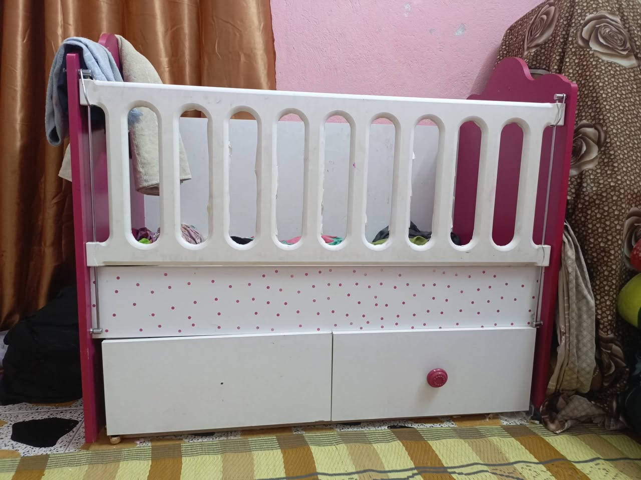 ثلاجه نوع ميديا حجم 5قدم مال مكتب سعرها من الاخير قفل ٦٥  مع سرير طفل عوزه تلحيضات بسيطه هوا سرير هوا كاروك سعره 50 الف ماخذه ب١٥٠ انه


**إذا كنت صاحب هذا الإعلان وتريد حذفه لأي سبب، رجاءا أرسل رسالة إلى الدعم الفني**