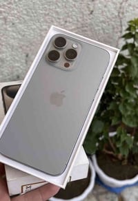 ايفون 📱15 pro max برو ماكس ذاكرة 256 جهاز جديد برغي ما مفتوح بي🔋 83 عد...