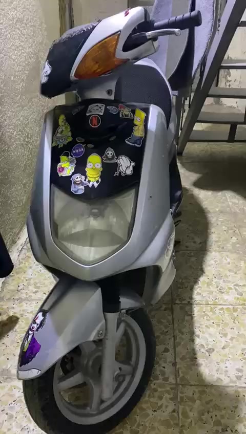 السلام عليكم سكنس نثيه خير من الله شلعه معدل كامله مكمله يدات رياضي كلجات رياضي يعني مرتبه تزويد خارجي وللمعلومه الدراجه كابريتر مكانه الزعفرانيه ***********
