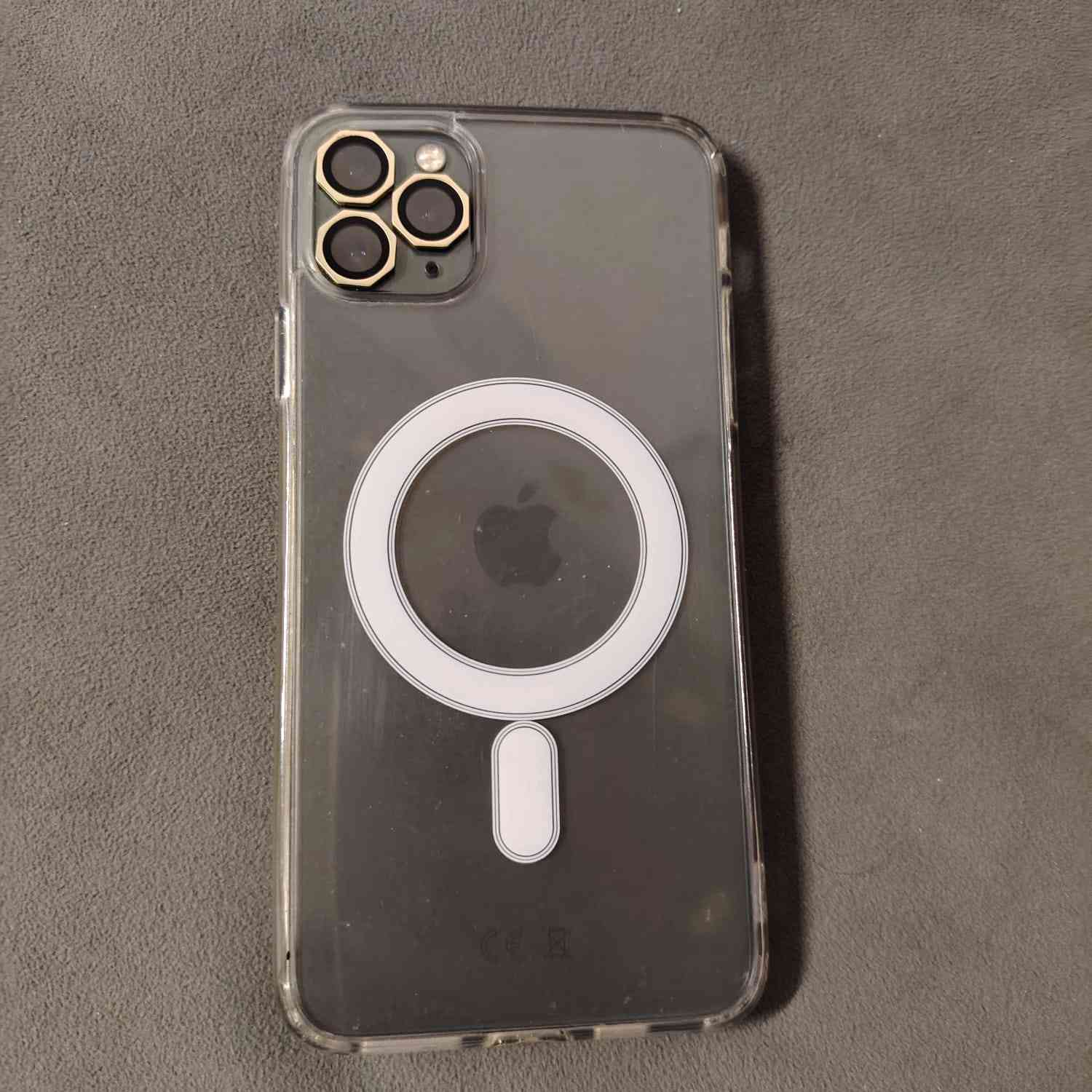 ايفون 11برو ماكس للبيع ذاكره 64  للاستفسار ***********
