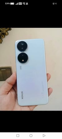 للبيع جهاز هونر. X7 B نضيف. ذاكره 256   جهاز اخو الجديد هو والساعه راي...