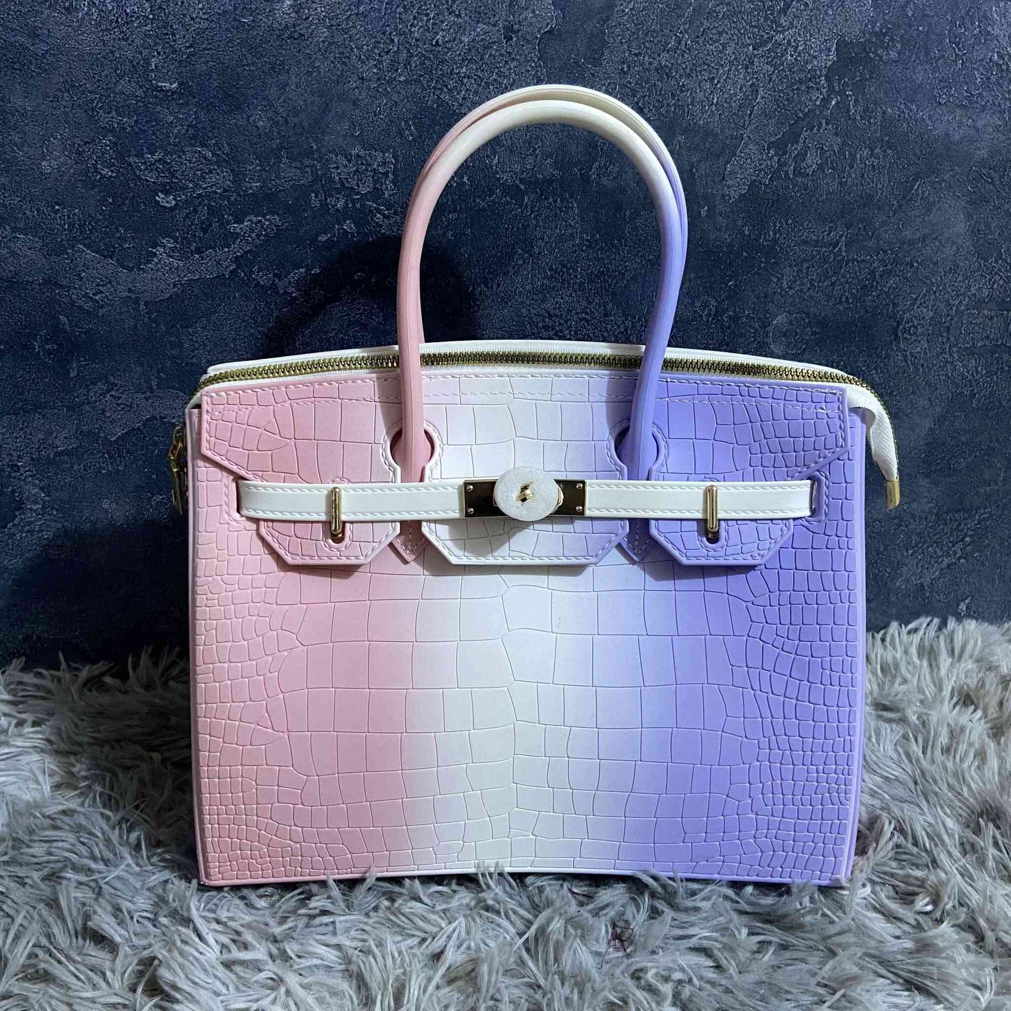 جنط نسائية جديده لبيع .
مكاني بابل الحله ، عندي توصيل مجاني ، شراي تعال خاص.


**إذا كنت صاحب هذا الإعلان وتريد حذفه لأي سبب، رجاءا أرسل رسالة إلى الدعم الفني**