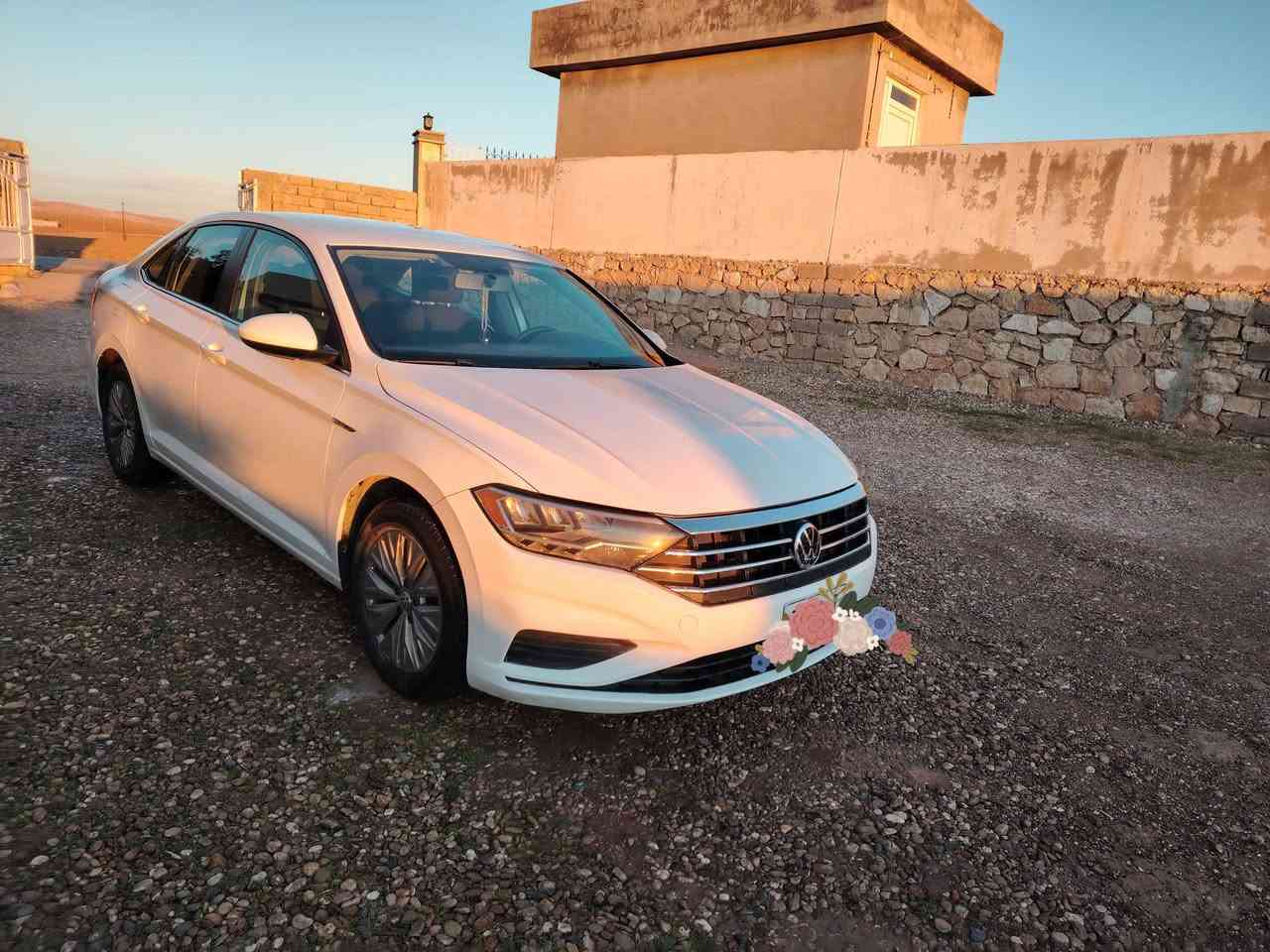 جيتا ٢٠١٩ وارد أمريكي محرك ١٤ توربو بيها قطعه وحده وتعديل ربع من بابين بدون دواخل وبدون ايرباك كلها سليمه راديتر شركة عليها غرامات ٥٥٠ الف تنزل من السعر 
١٣٨ ورقة
للاستفسار خاص او ***********
