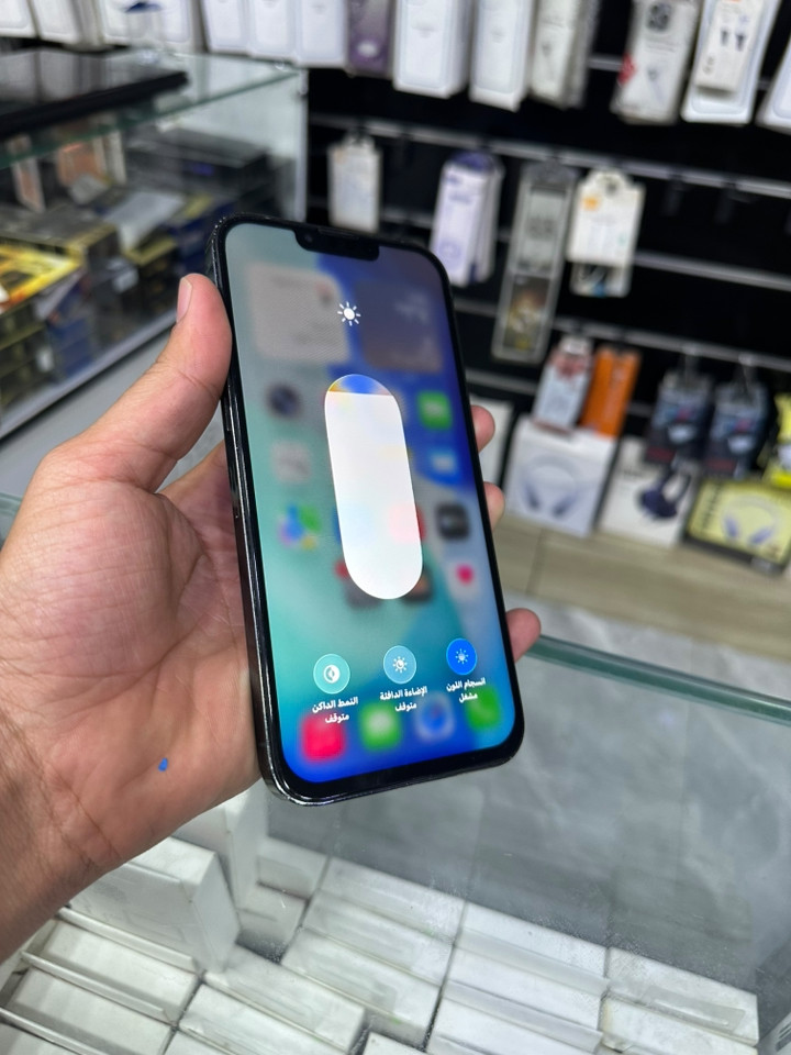 سلام عليكم
📱 للبيع آيفون 13 برو ماكس

🔹 الذاكرة: 256GB
🔹 البطارية: 82%
🔹 نظافة الشاصي: 100% 

✅ الجهاز كلش نظيف
✅ كلشي شغال:

* نت 📶
* صوت 🔊
* اتصال 📞
* كاميرات 📸

🔧 مبدل:

* شاشة نوعية كلش حلوه ومبدل كامره نوعيه حلوه اي خلل مابيها

🚫 ما بي أي خلل، جاهز للاستخدام

📍 المكان: بغداد – مدينة الصدر (قطاع ٢٣ بلورزدي
📞 للاستفسار: ***********

💰 السعر: 430قفله
