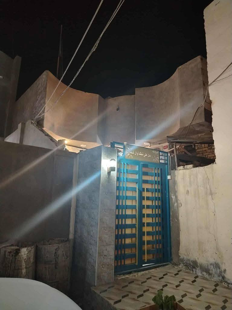 بيت طابو صرف قرب الشط خلف البريد مساحه 209متر يحتوي ع غرفتين صاله مطبخ حار بارد مجمع صحيات داخلي ومجمع صحيات خارجي  استقبال بناء حديث 2024 صب  مطلوب سلفه إسكان باقي ٤٢ تسديد السلفه ٢٢١الف بالشهر
الاستفسار  
***********
اتصال أو واتساب
